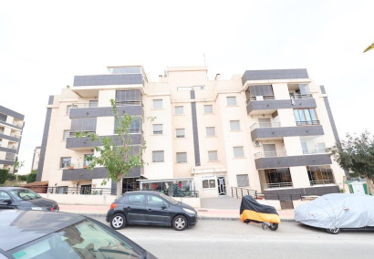 Apartamento / piso - Reventa - San Miguel de Salinas - Pueblo 9