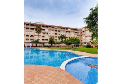 Apartment / flat - Resale - Torrevieja - Centro