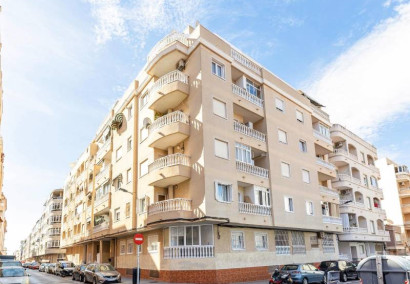 Apartment / flat - Resale - Torrevieja - Estacion de autobuses