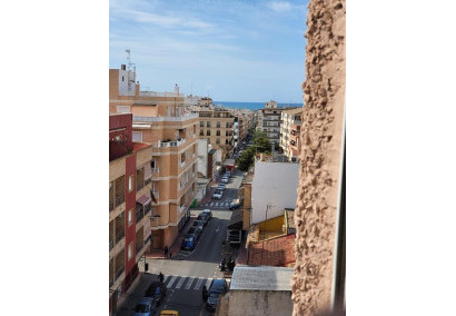 Apartment / flat - Resale - Torrevieja - Habaneras