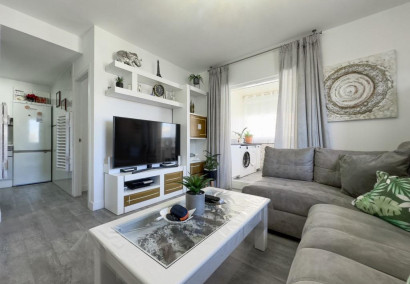 Apartment / flat - Resale - Torrevieja - La Mata