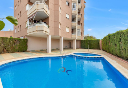 Apartment / flat - Resale - Torrevieja - Playa de los locos