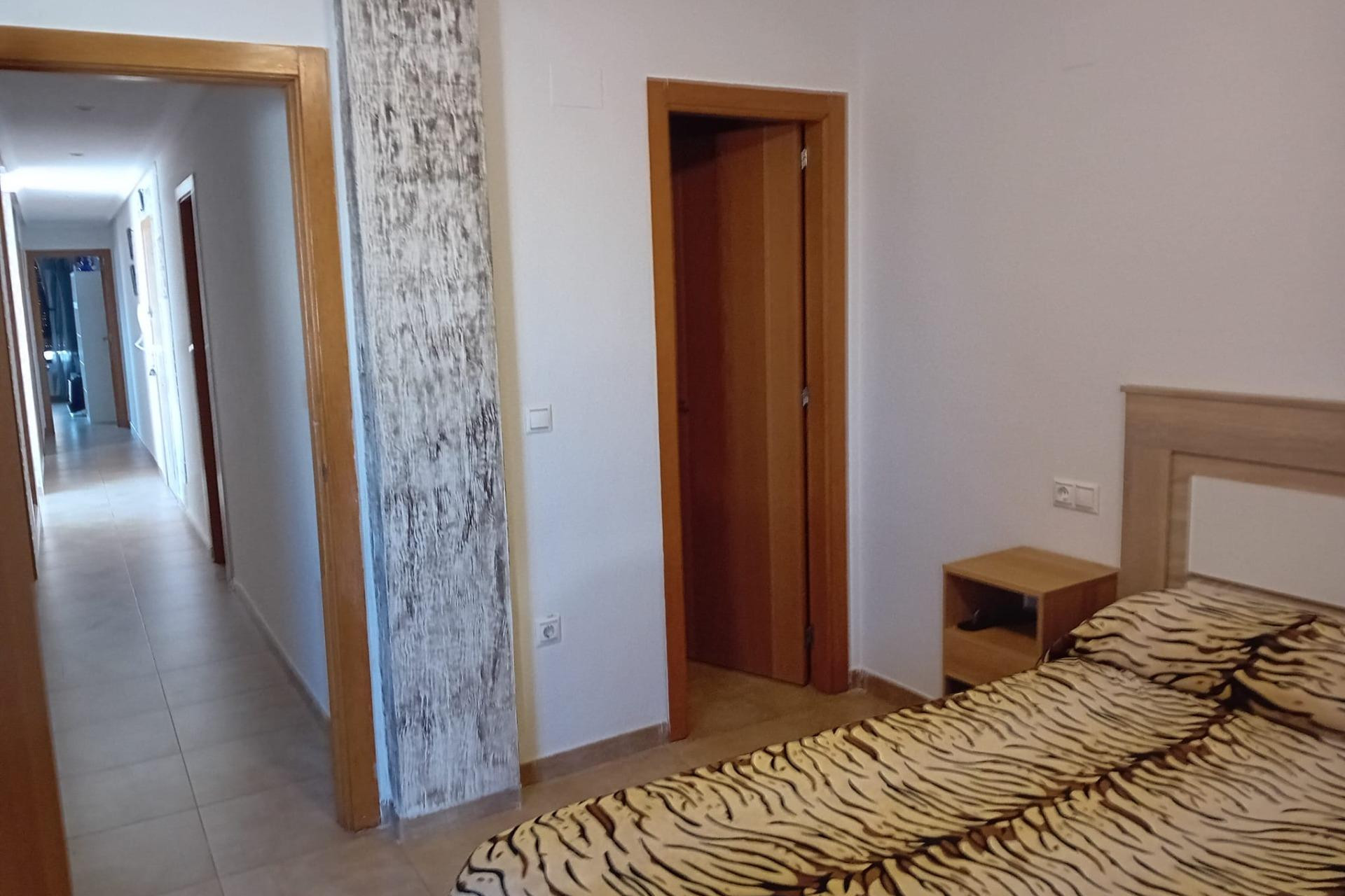 Resale - Apartment / flat - Almoradi - Center