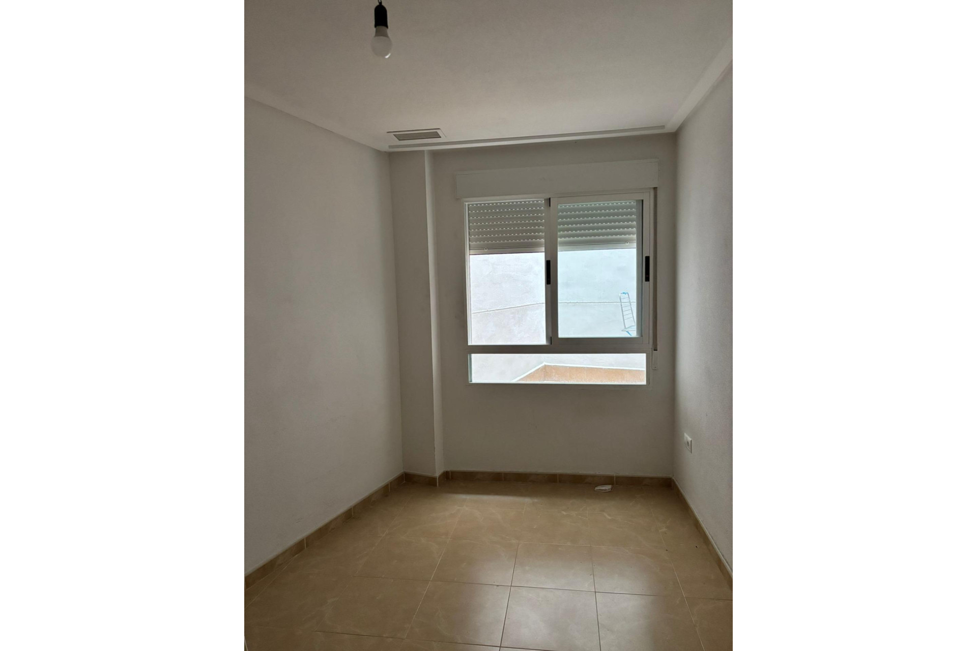 Resale - Apartment / flat - Almoradi - Centro urbano 2