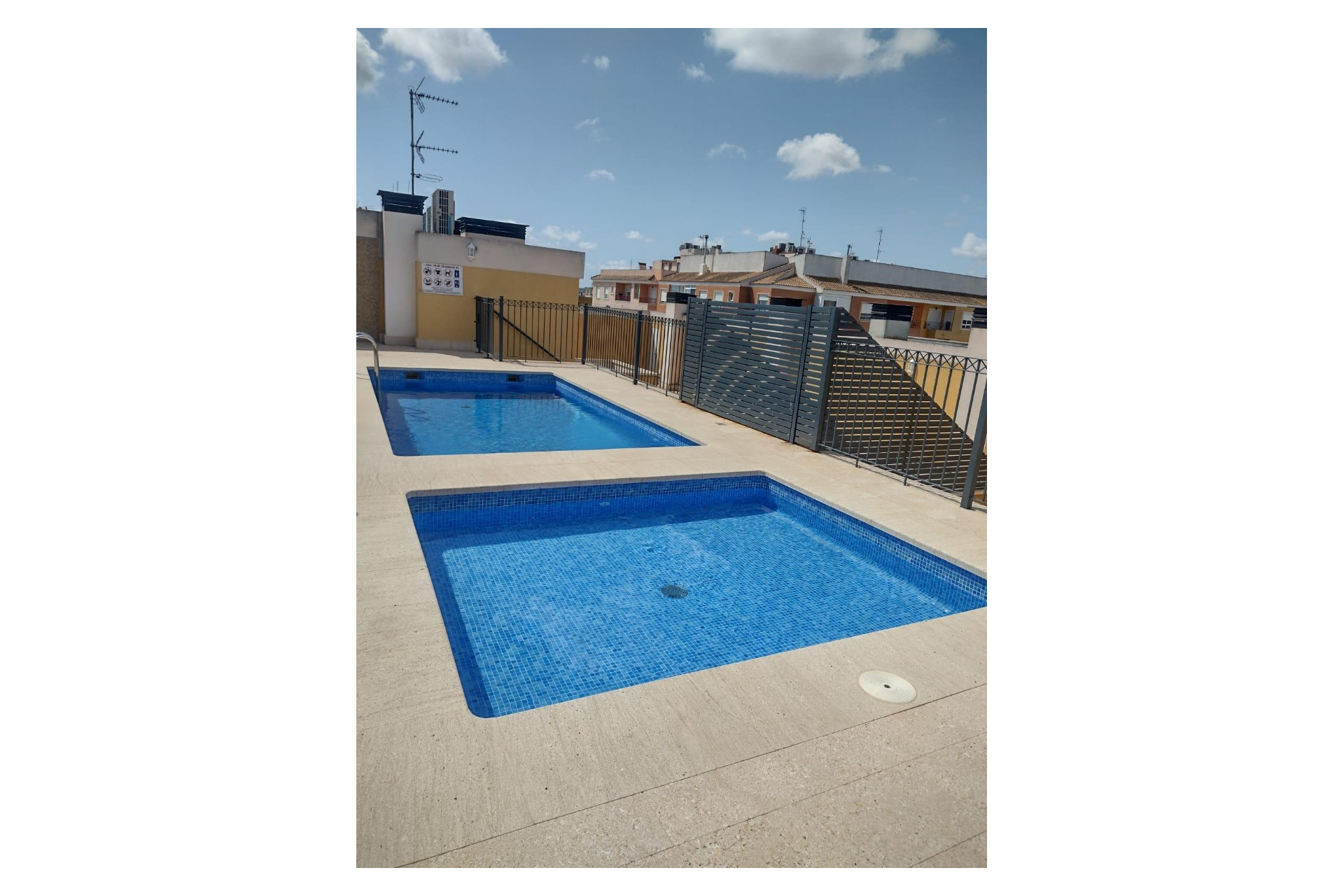 Resale - Apartment / flat - Almoradí