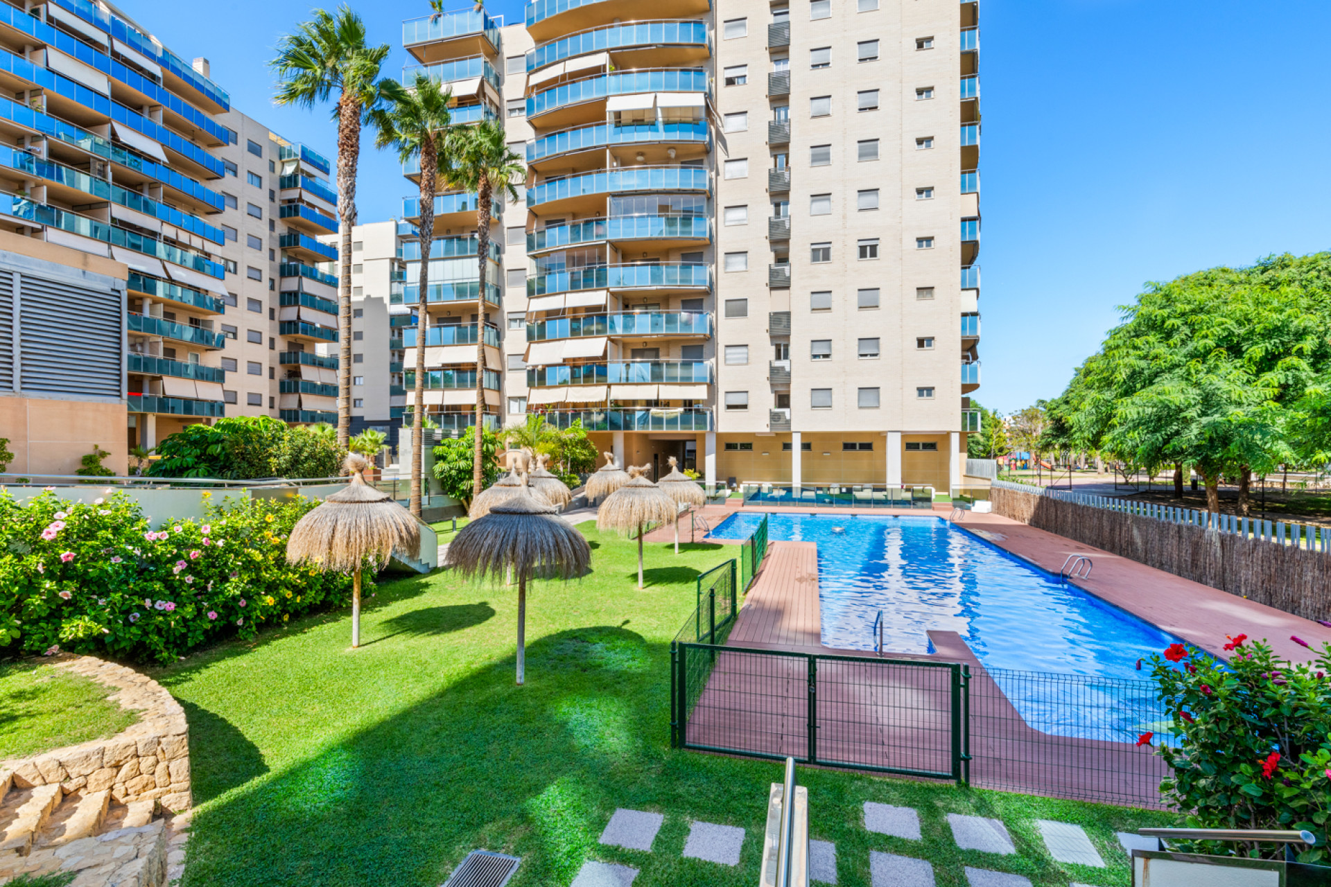 Resale - Apartment / flat - El Campello - El Amerador