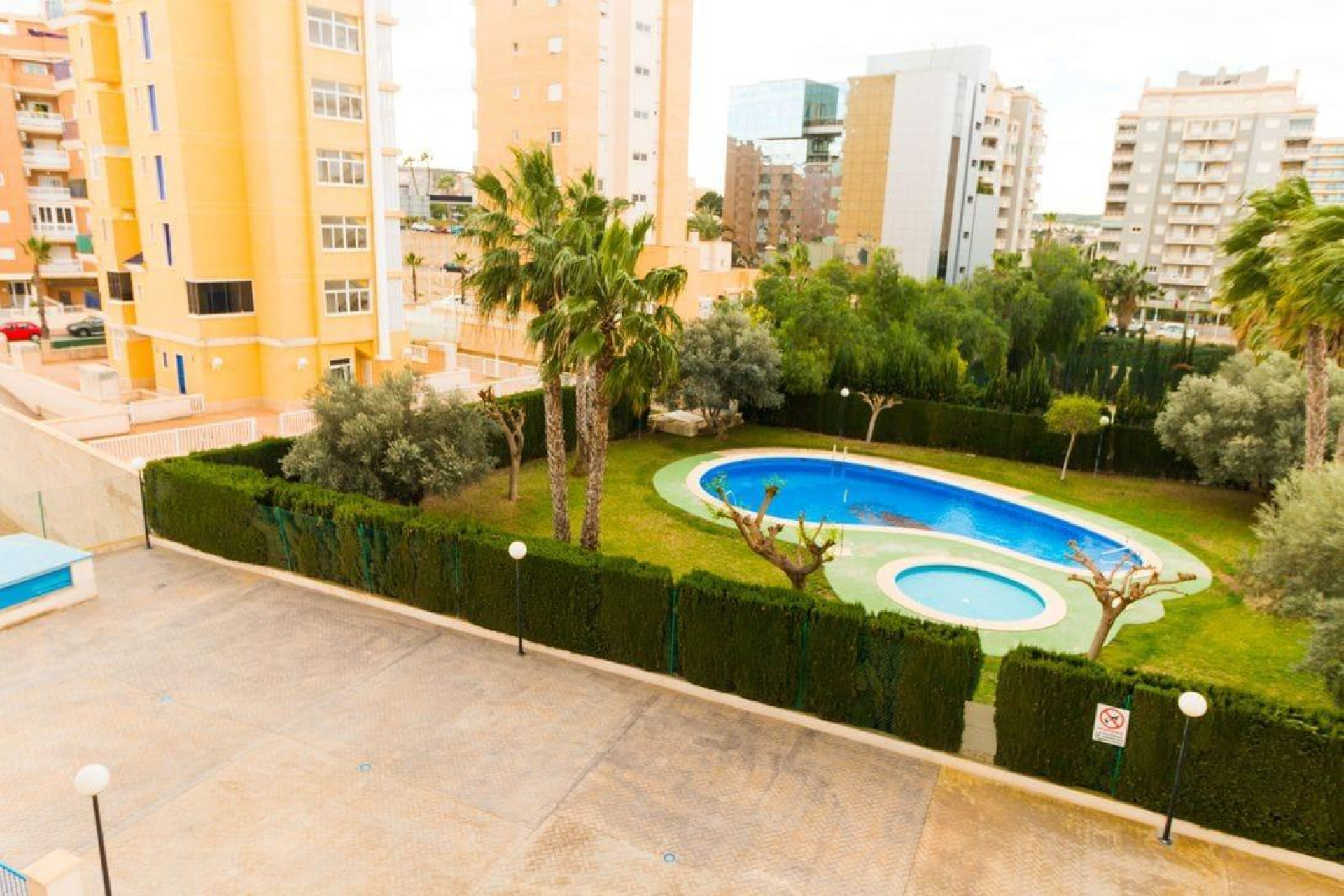 Resale - Apartment / flat - Guardamar del Segura - CENTRO