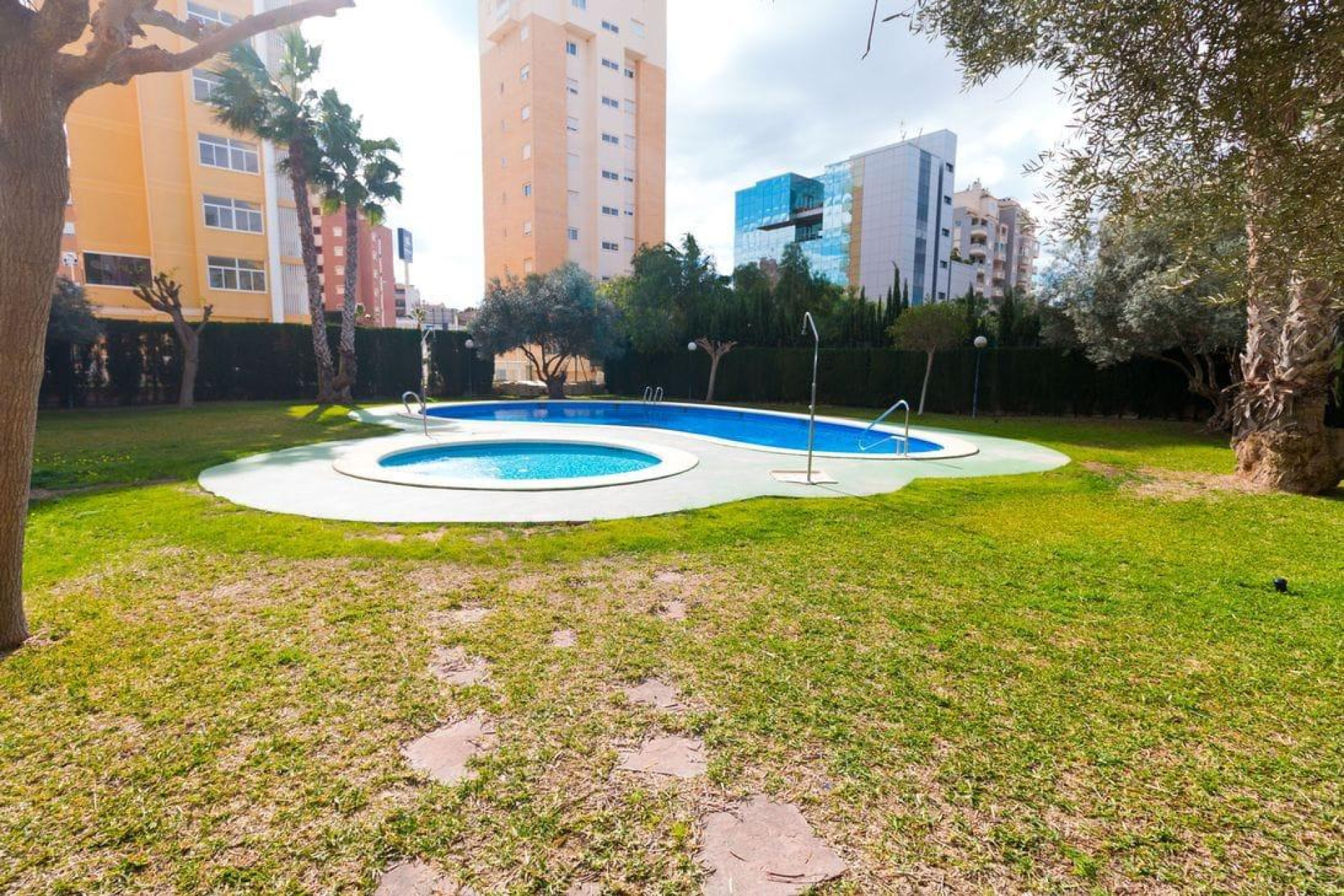 Resale - Apartment / flat - Guardamar del Segura - CENTRO