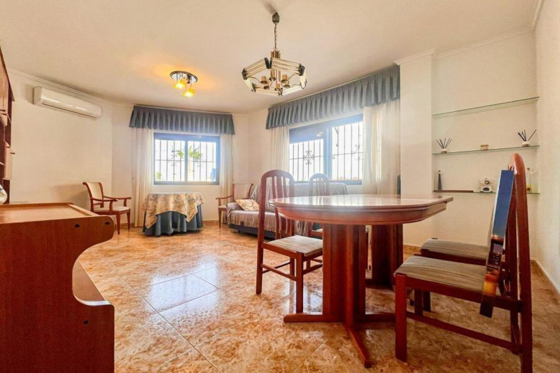 Resale - Apartment / flat - San Miguel de Salinas - Pueblo