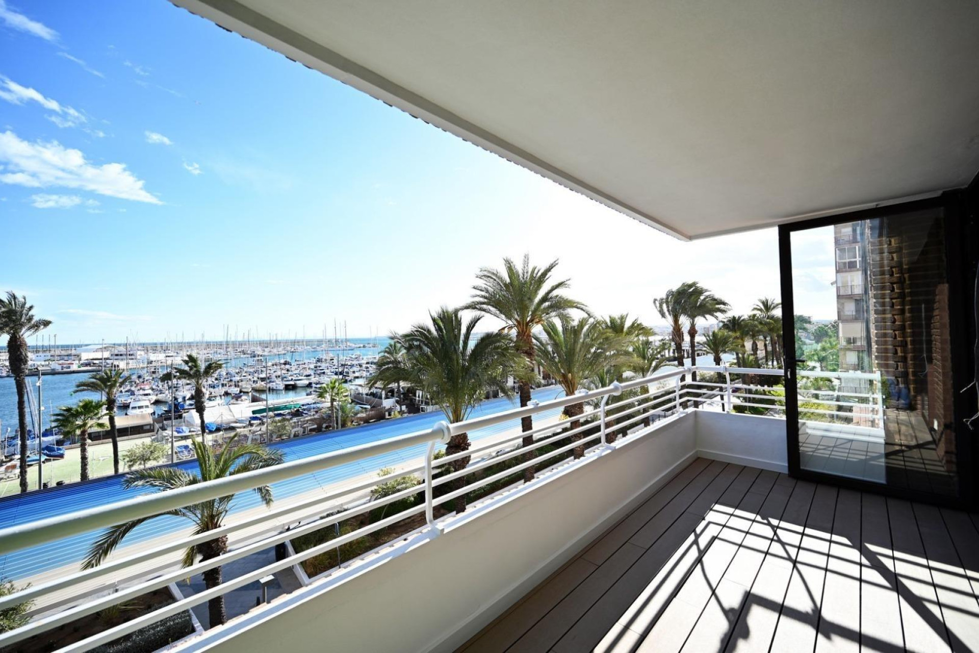 Resale - Apartment / flat - Torrevieja - Centro