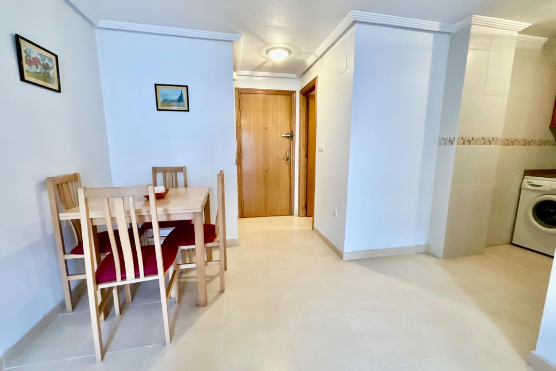 Resale - Apartment / flat - Torrevieja - Centro