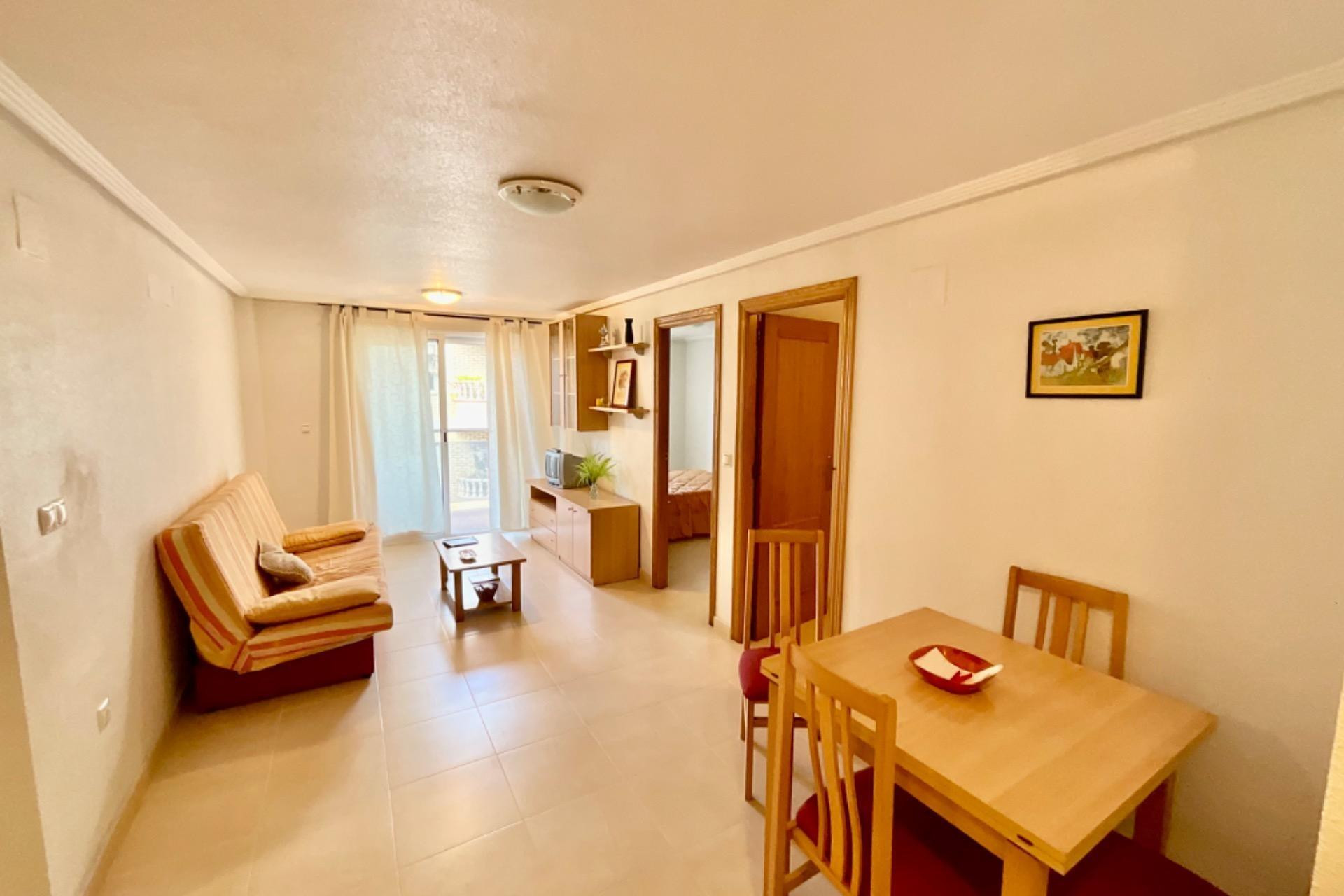 Resale - Apartment / flat - Torrevieja - Centro