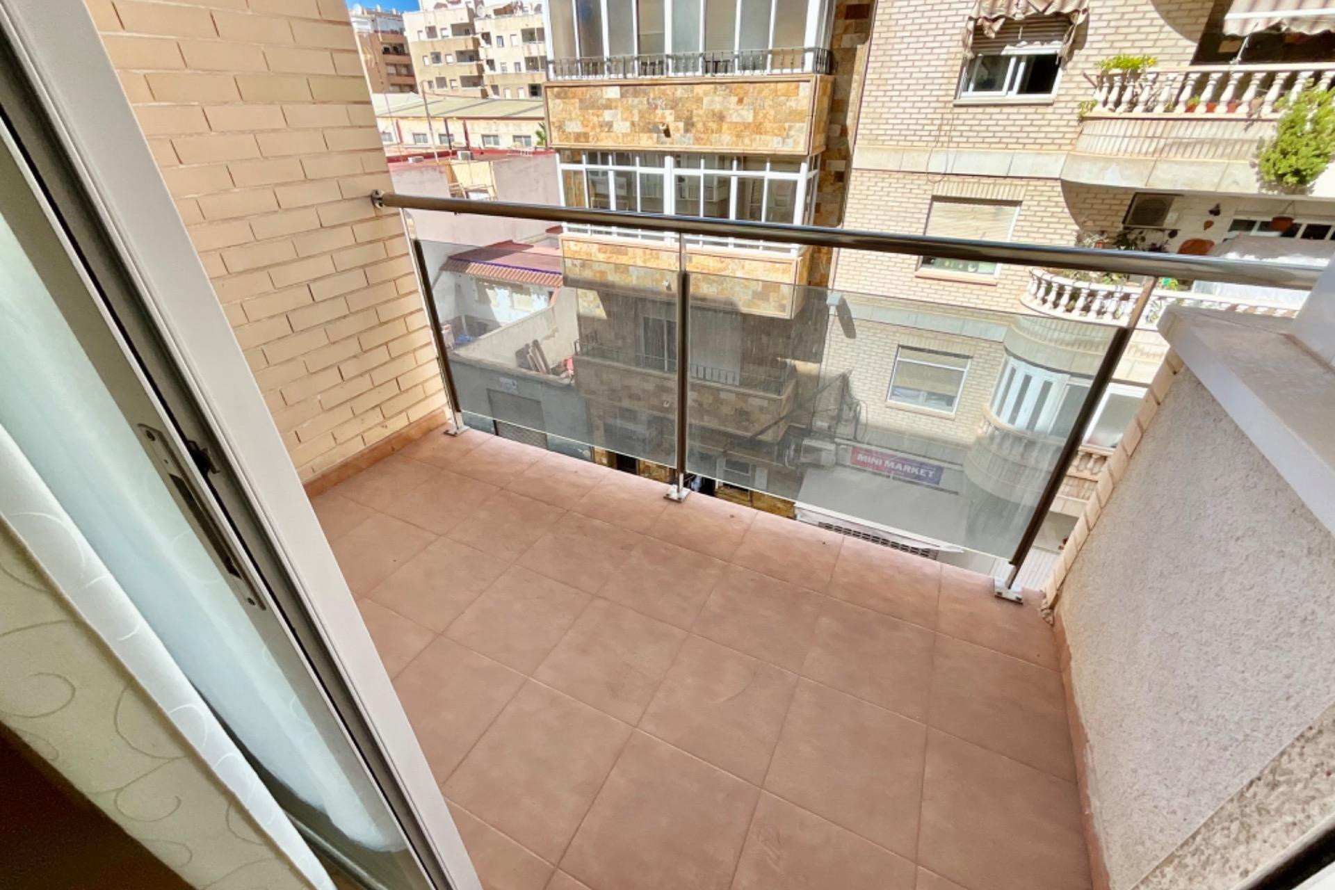 Resale - Apartment / flat - Torrevieja - Centro