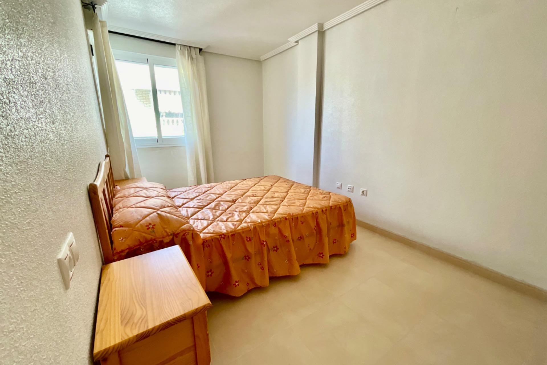 Resale - Apartment / flat - Torrevieja - Centro