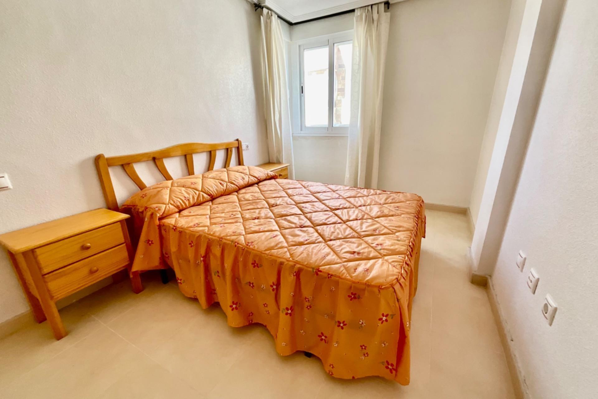 Resale - Apartment / flat - Torrevieja - Centro