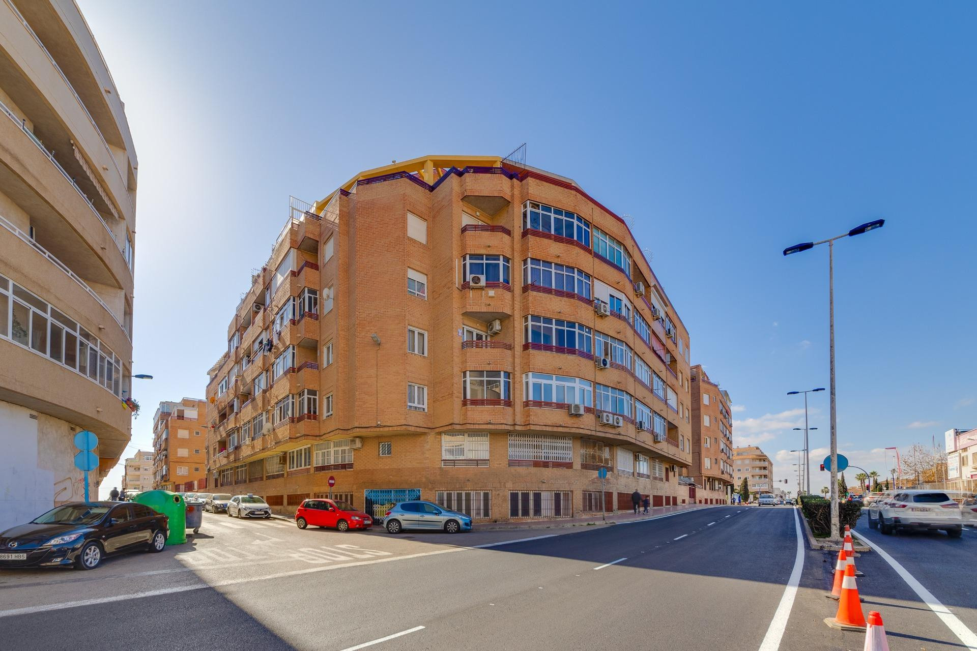 Resale - Apartment / flat - Torrevieja - Centro