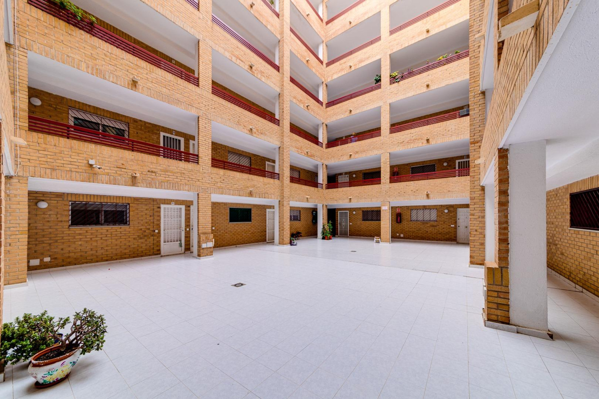 Resale - Apartment / flat - Torrevieja - Centro