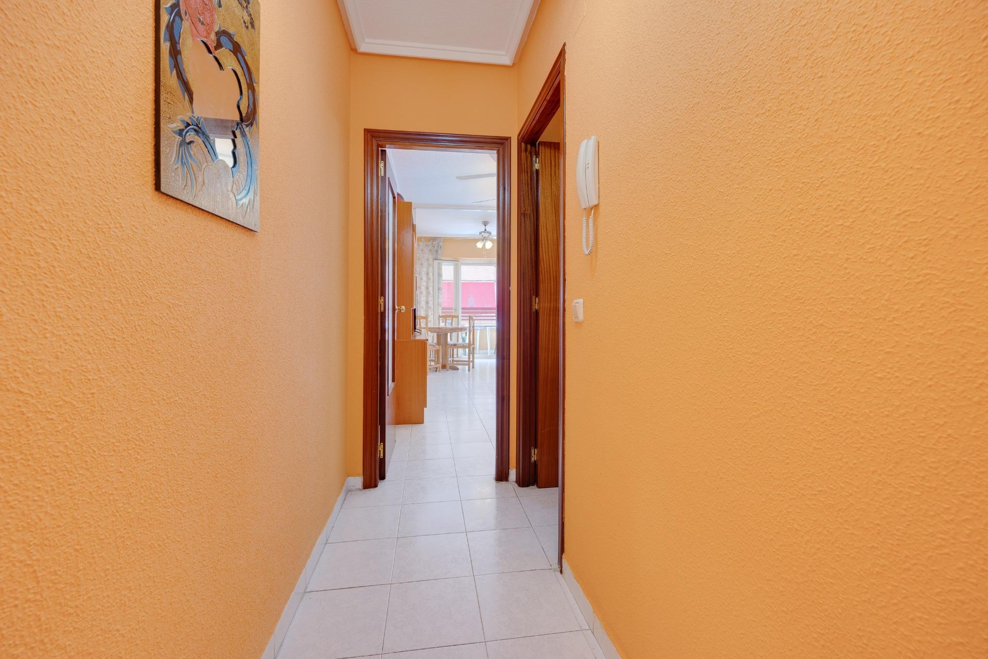 Resale - Apartment / flat - Torrevieja - Centro