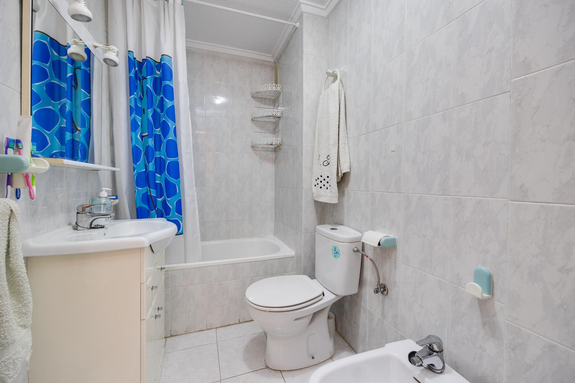 Resale - Apartment / flat - Torrevieja - Centro