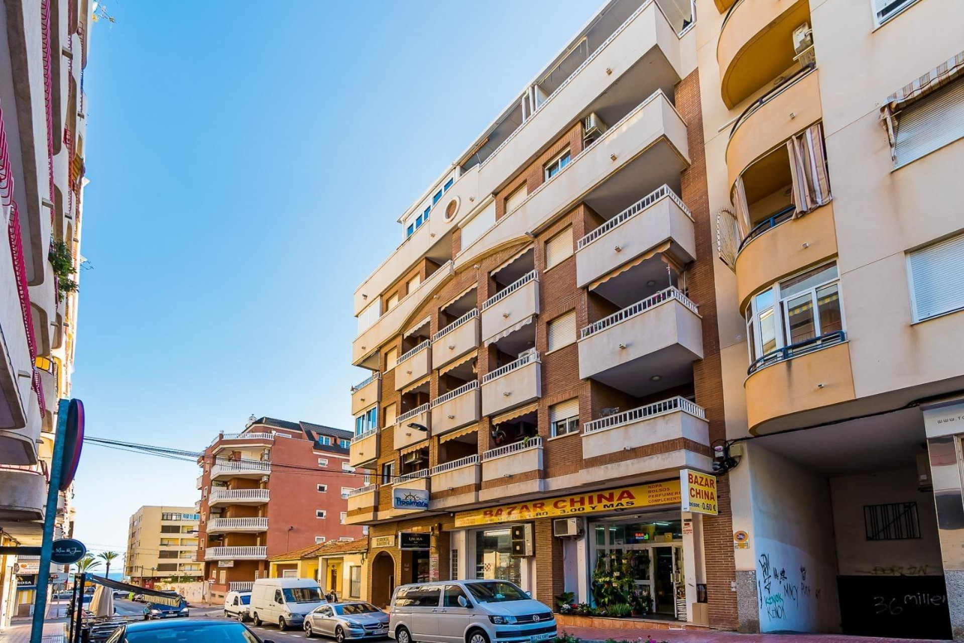 Resale - Apartment / flat - Torrevieja - Estacion de autobuses