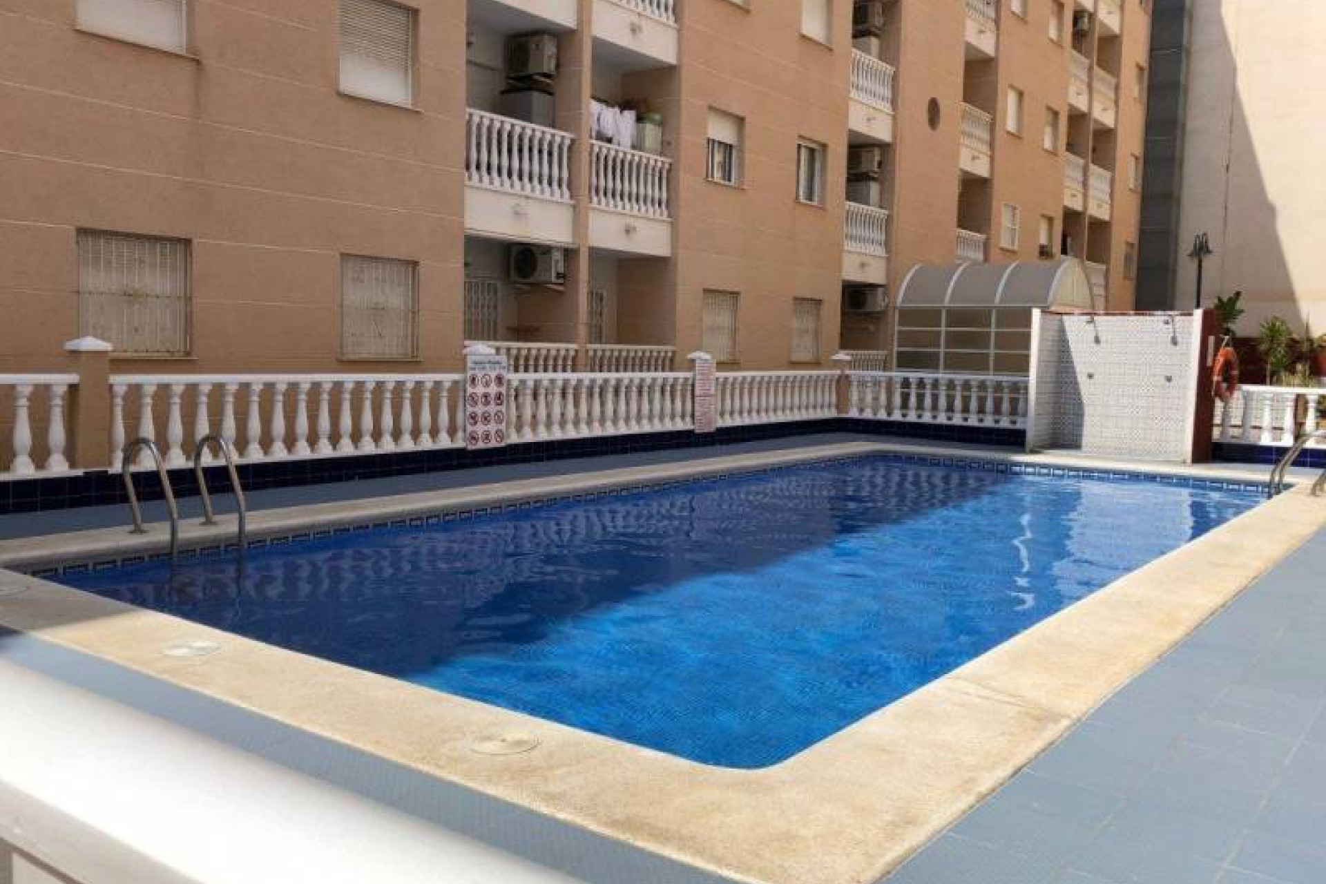 Resale - Apartment / flat - Torrevieja - Estacion de autobuses