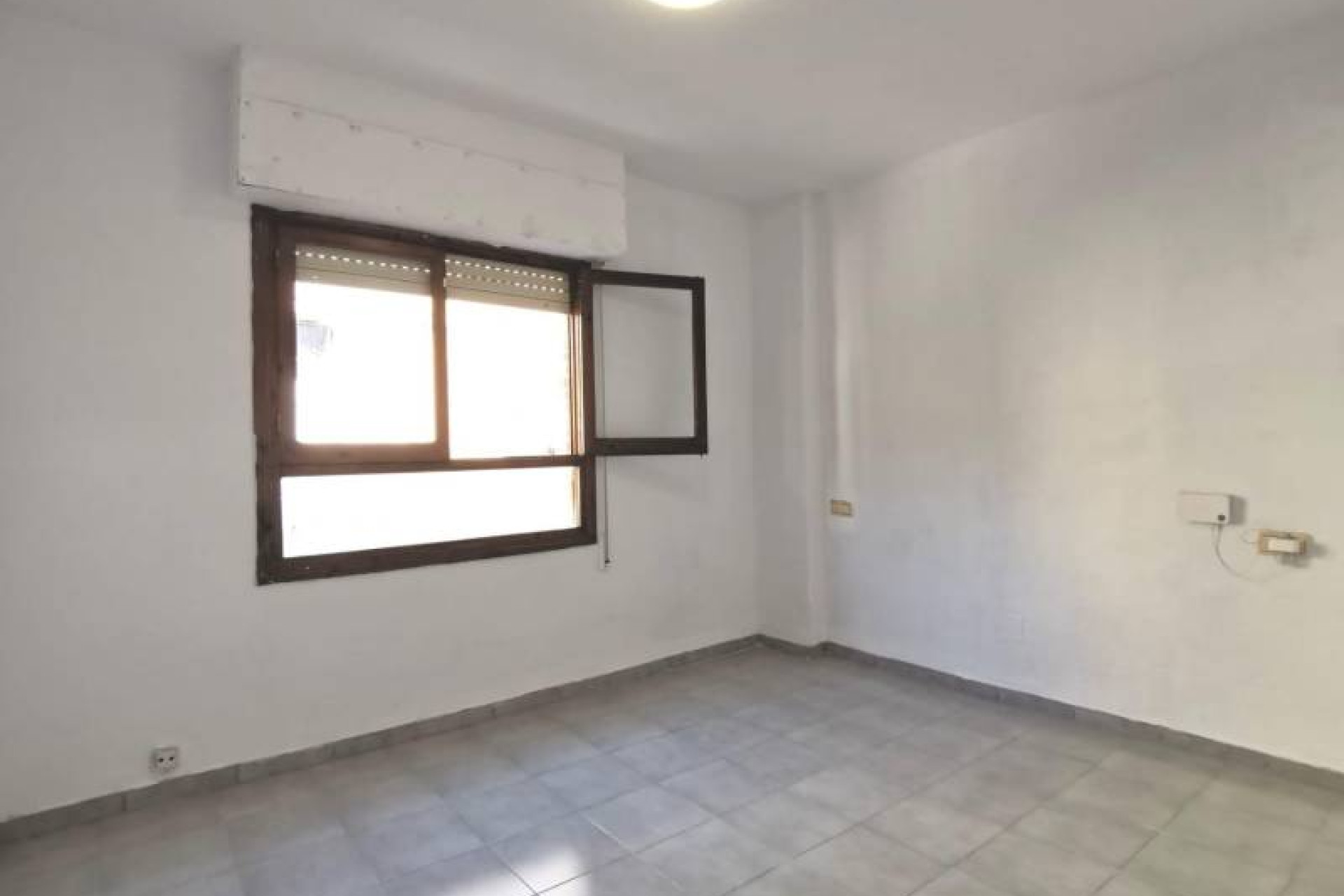 Resale - Apartment / flat - Torrevieja - Estacion de autobuses