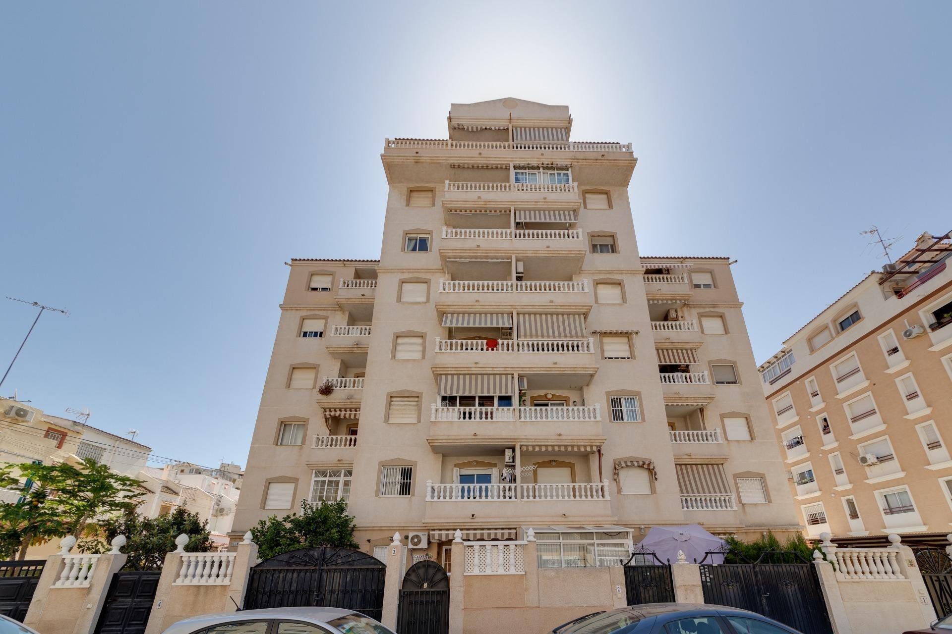 Resale - Apartment / flat - Torrevieja - Estacion de autobuses