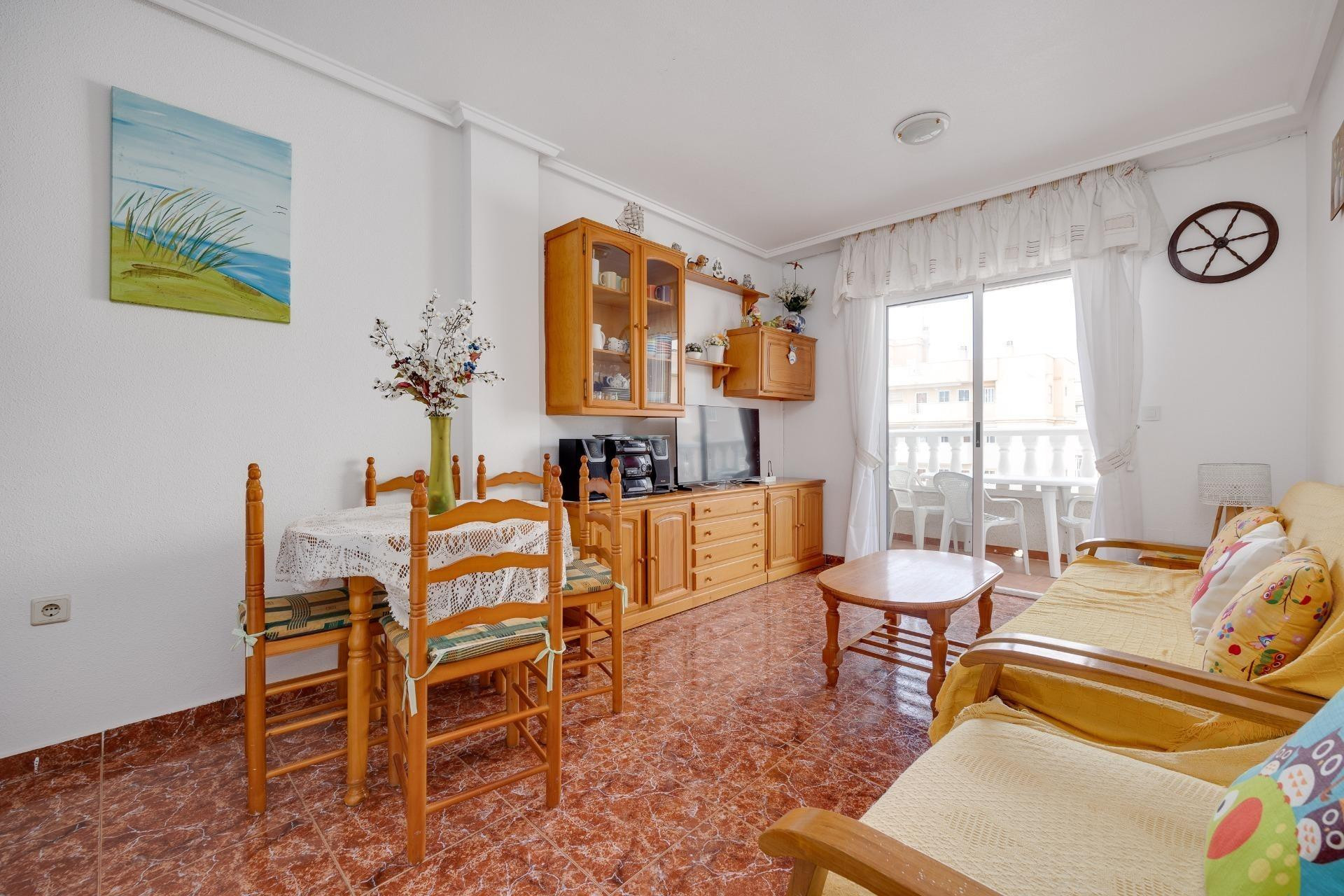 Resale - Apartment / flat - Torrevieja - Estacion de autobuses