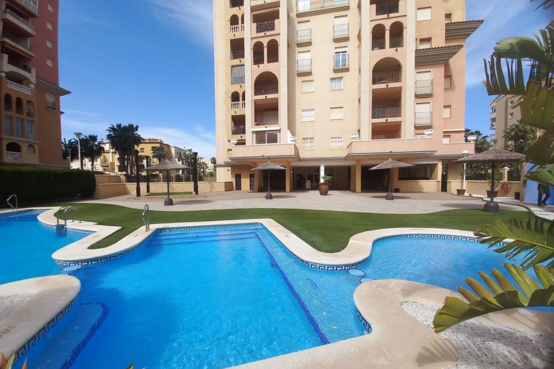 Resale - Apartment / flat - Torrevieja - Habaneras