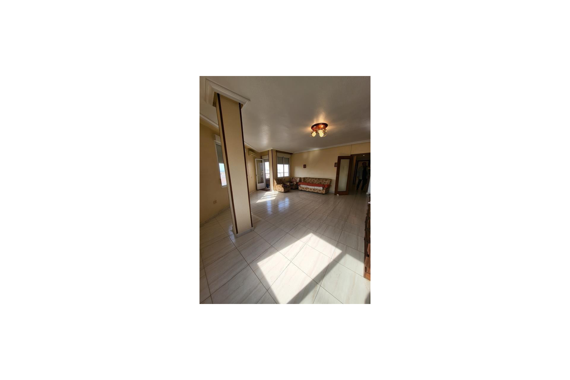 Resale - Apartment / flat - Torrevieja - Habaneras