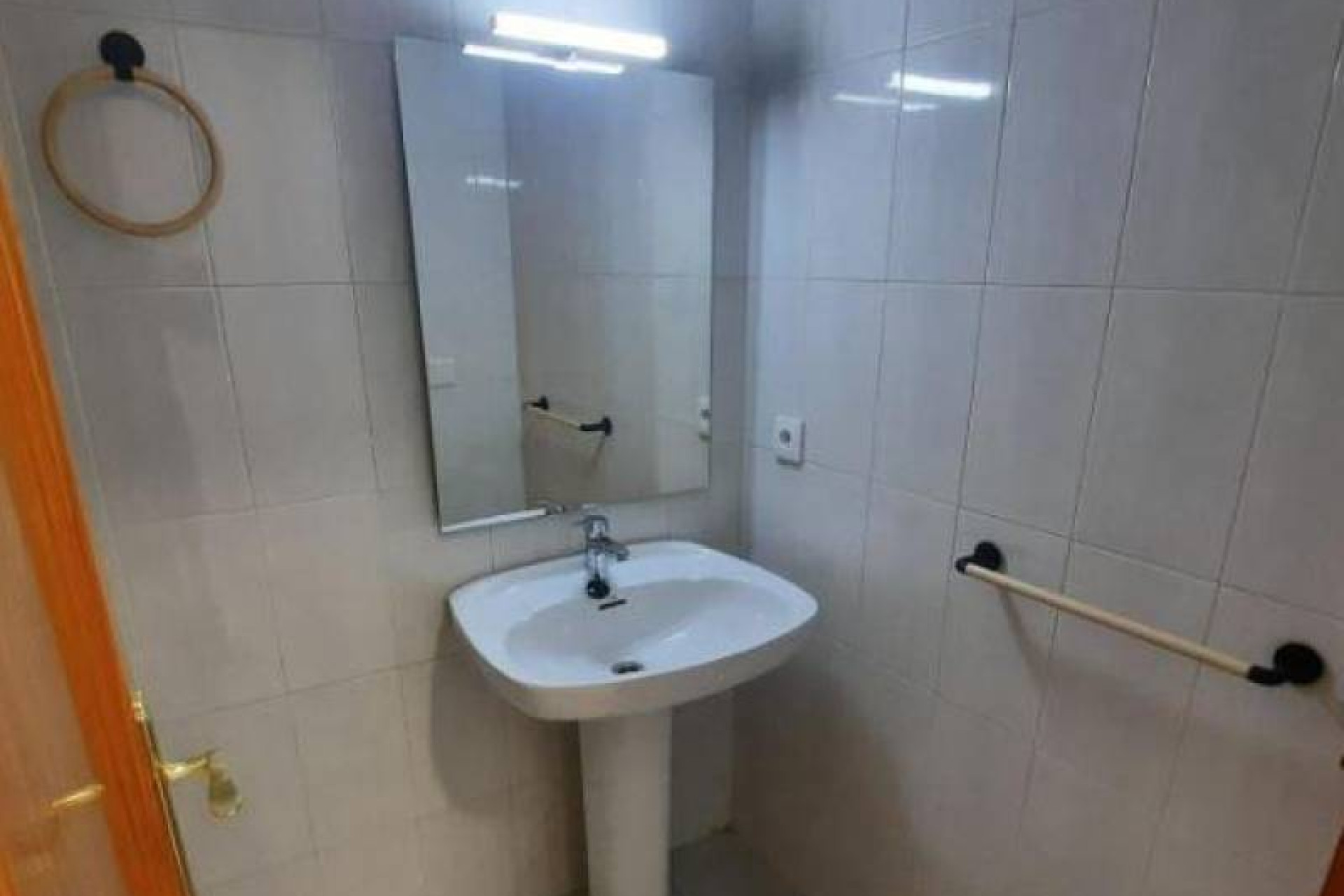 Resale - Apartment / flat - Torrevieja - La Mata