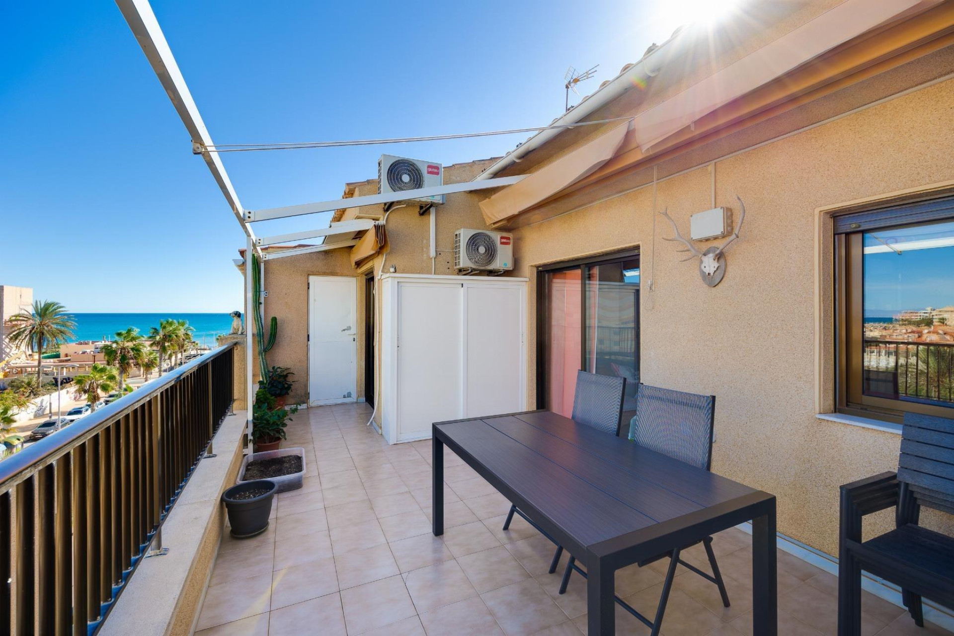 Resale - Apartment / flat - Torrevieja - La Mata