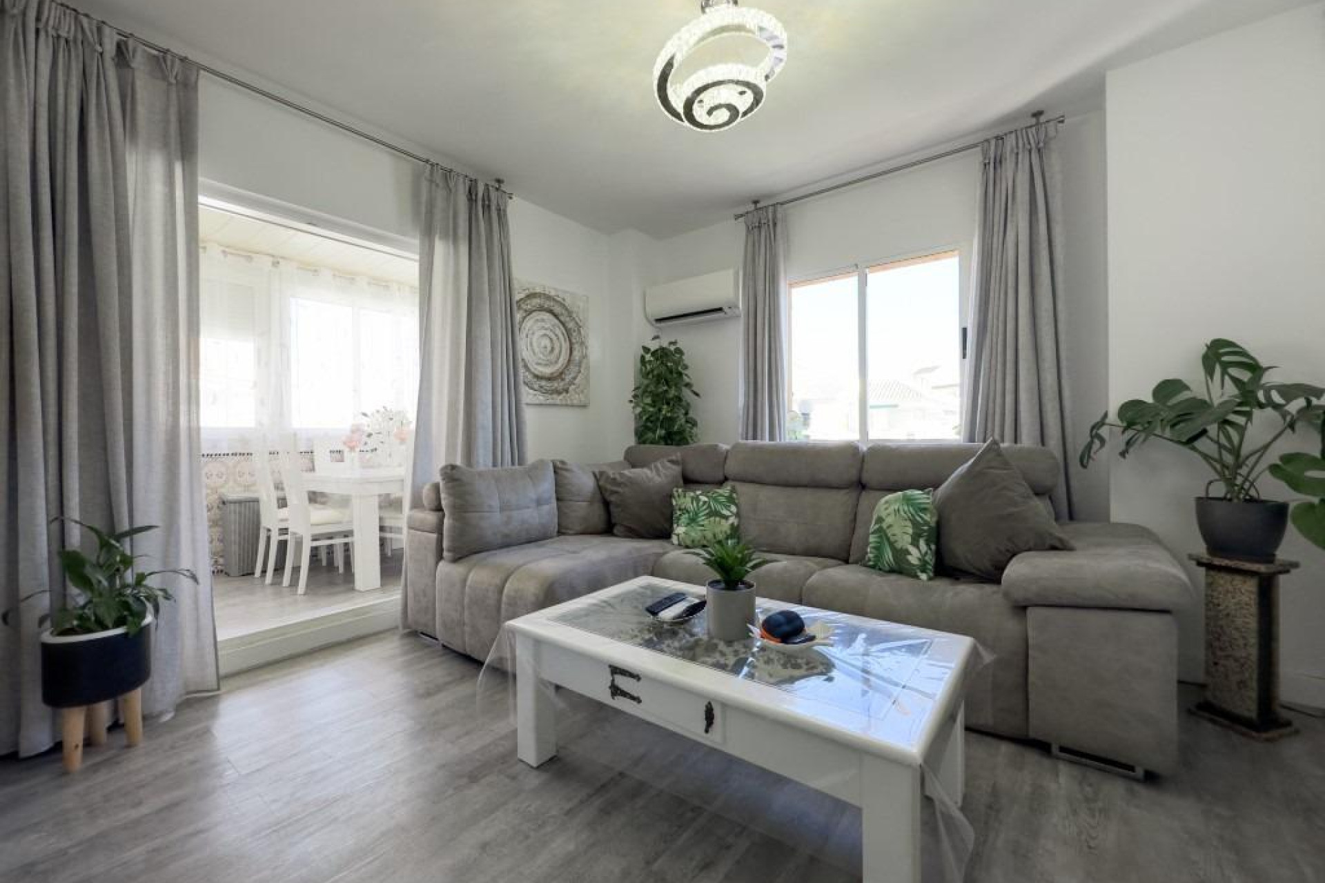 Resale - Apartment / flat - Torrevieja - La Mata