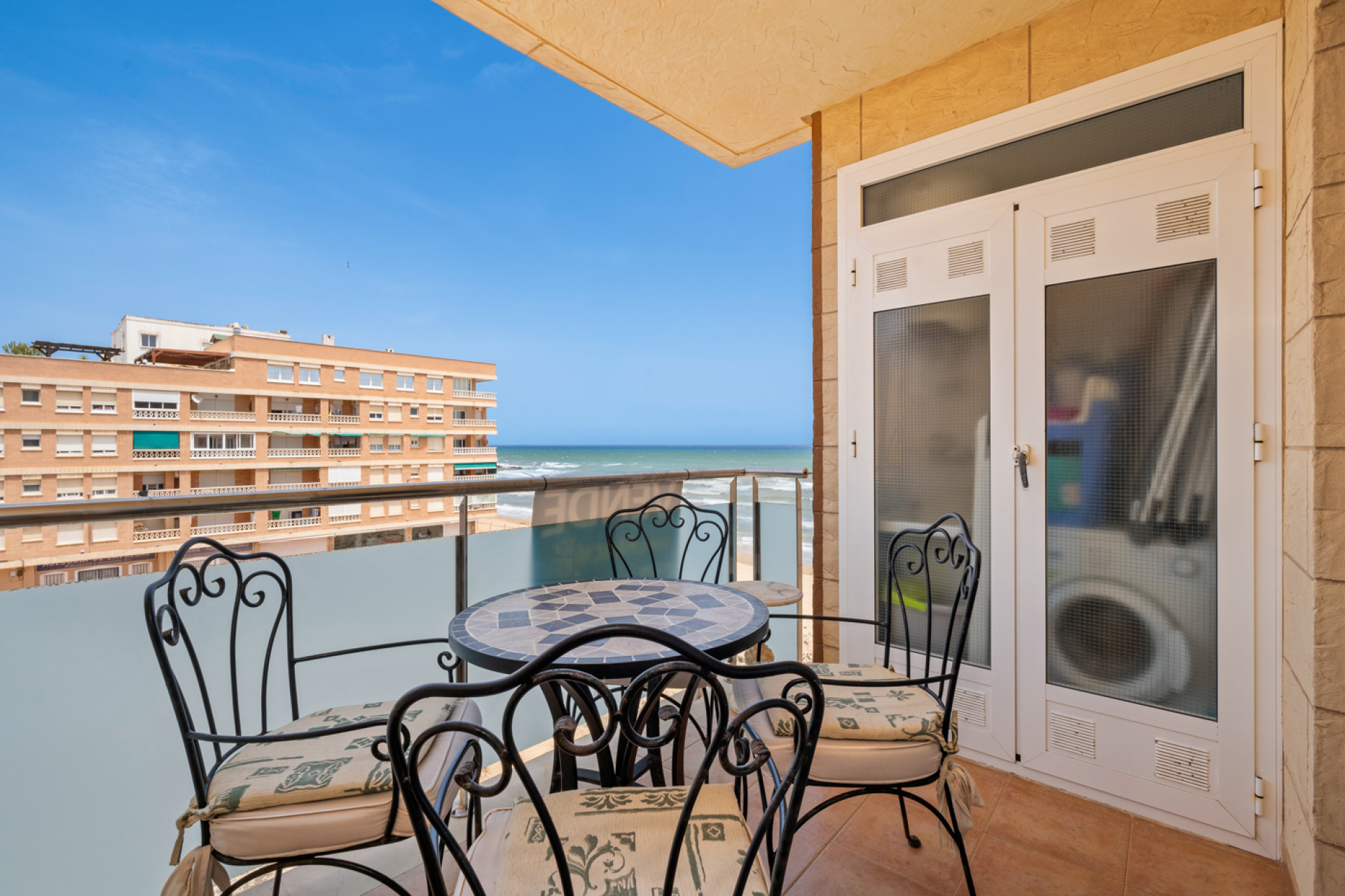 Resale - Apartment / flat - Torrevieja - La Mata