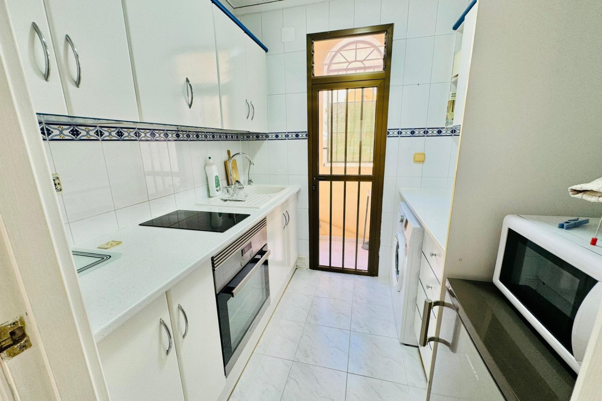 Resale - Apartment / flat - Torrevieja - La veleta