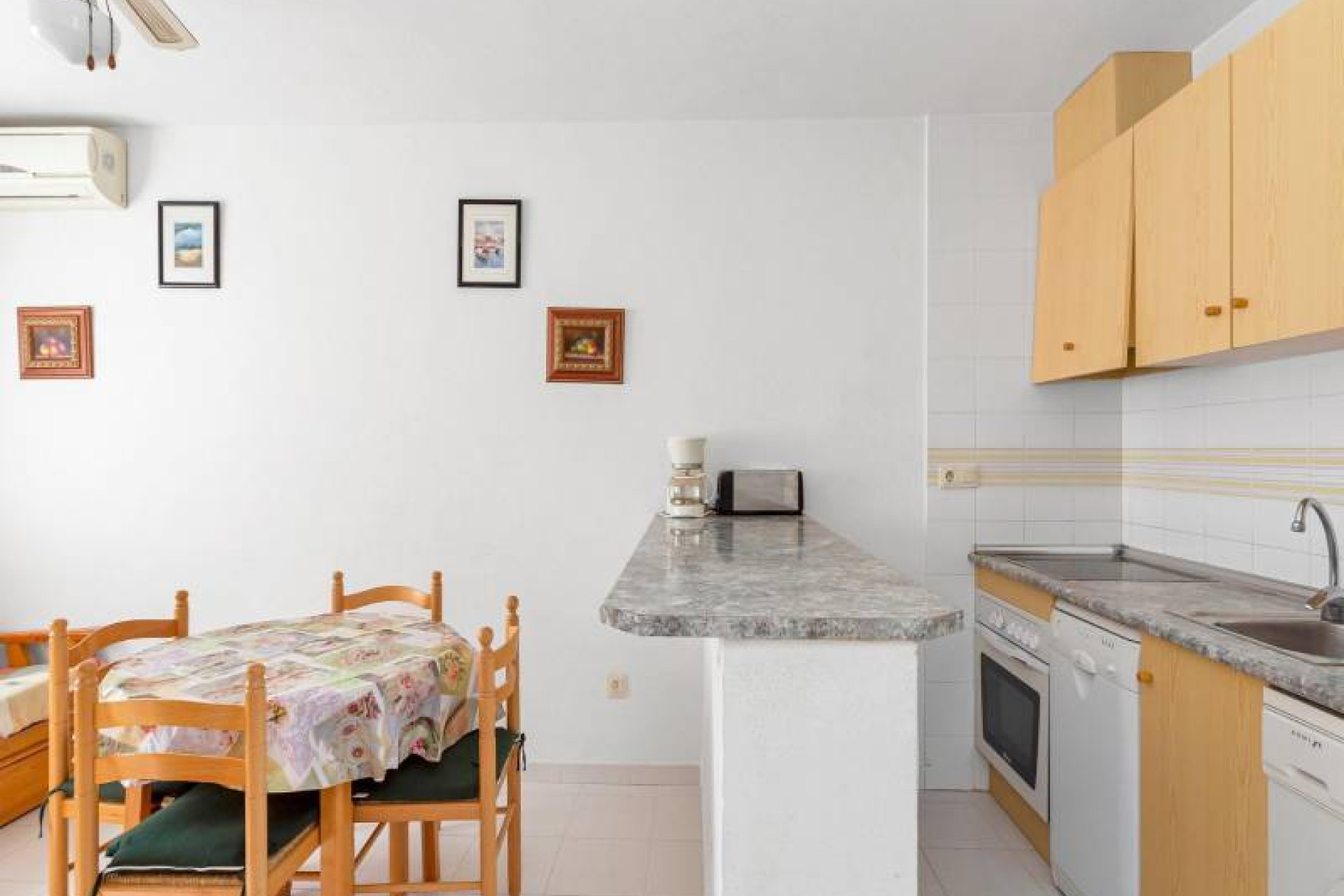 Resale - Apartment / flat - Torrevieja - Lago jardin