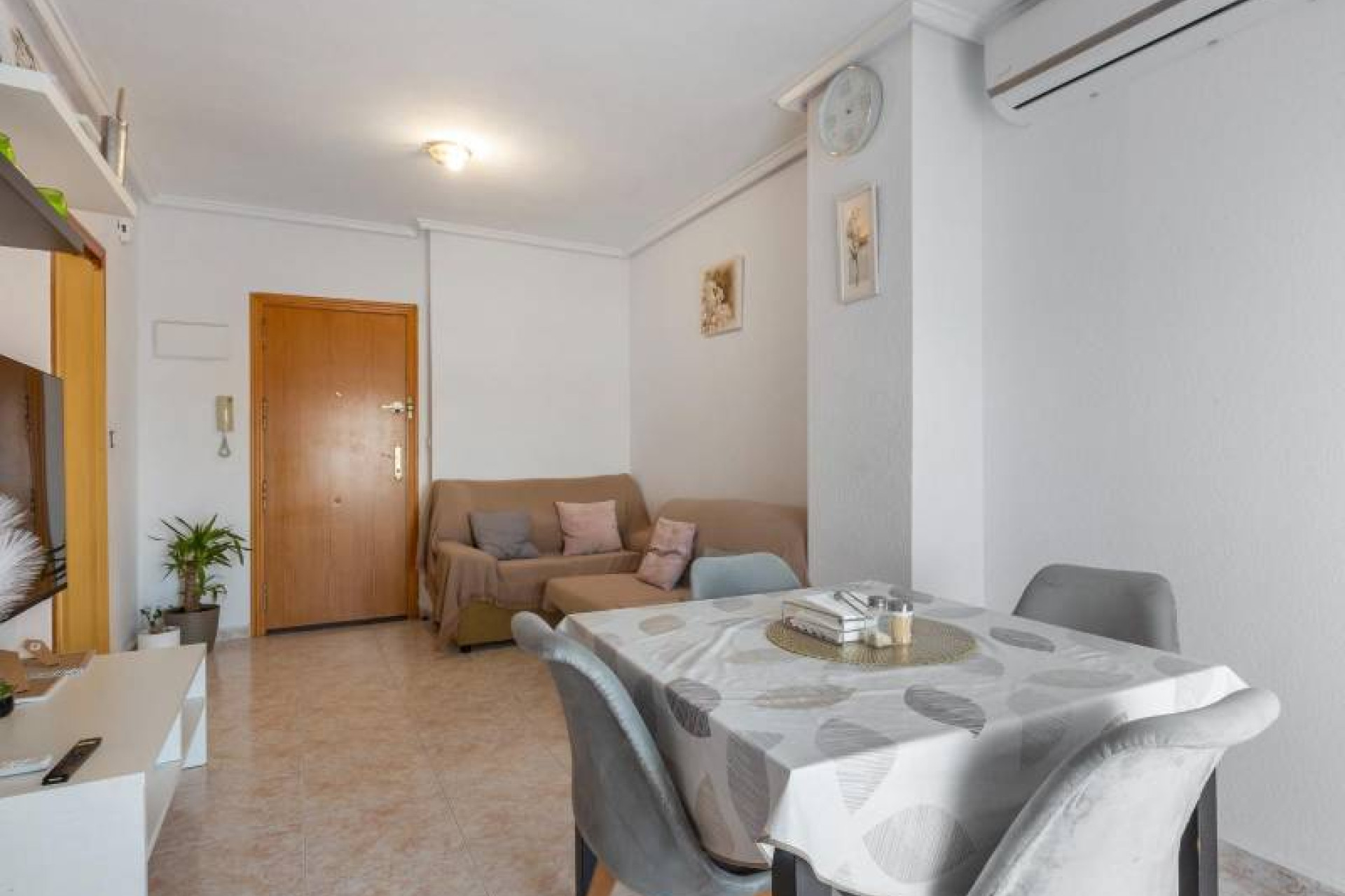 Resale - Apartment / flat - Torrevieja - Nueva Torrevieja