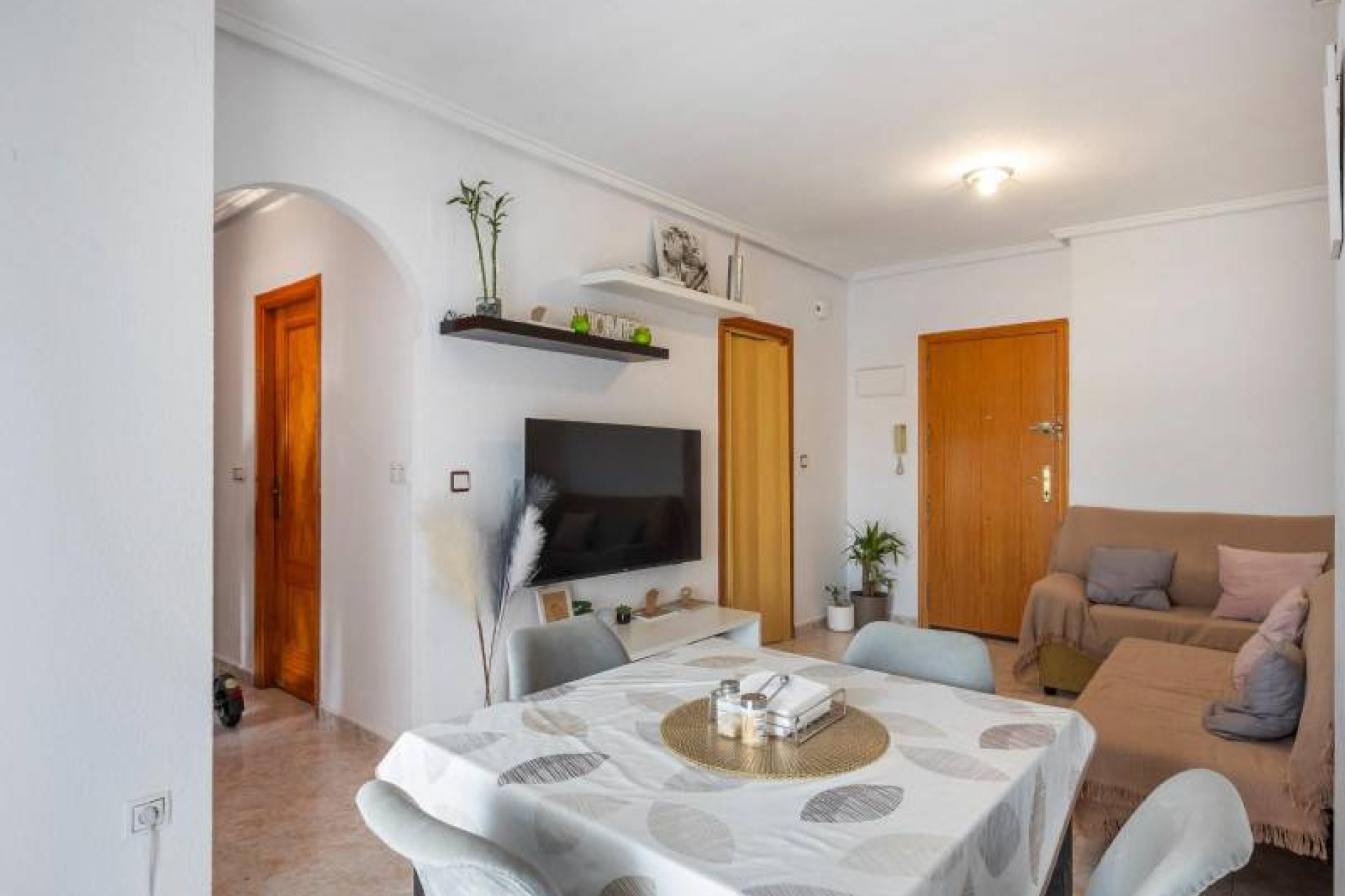 Resale - Apartment / flat - Torrevieja - Nueva Torrevieja