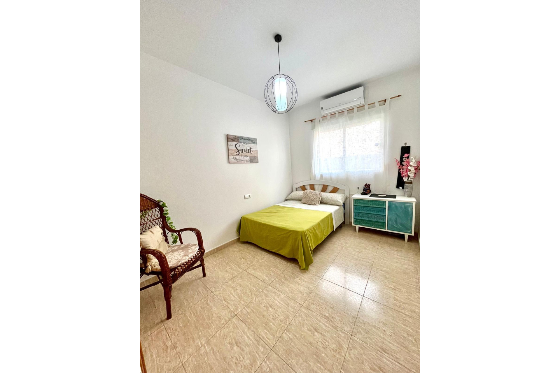 Resale - Apartment / flat - Torrevieja - Playa de los Locos