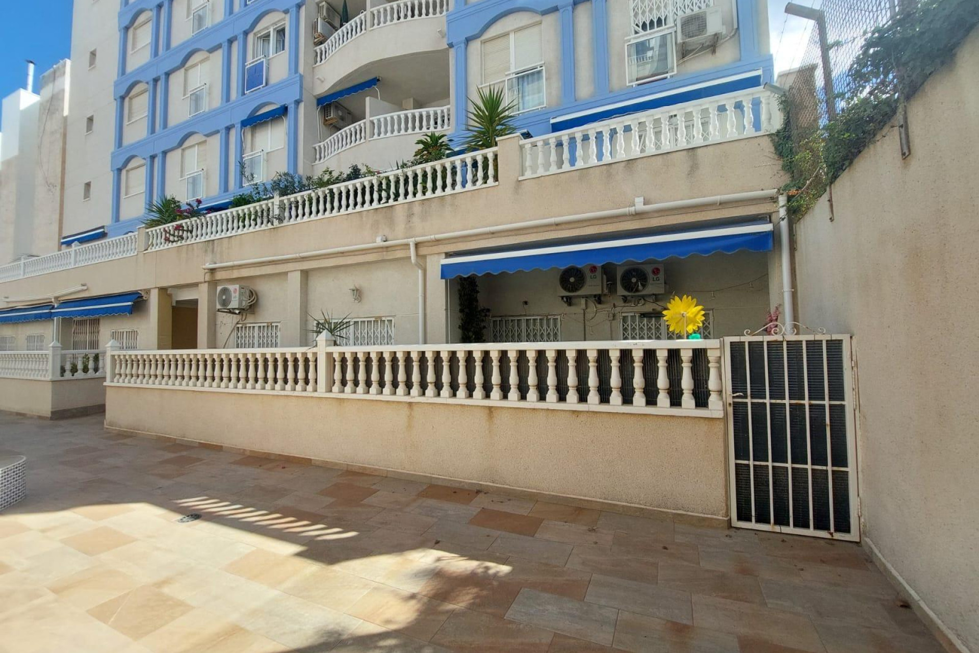 Resale - Apartment / flat - Torrevieja - Playa de los Locos