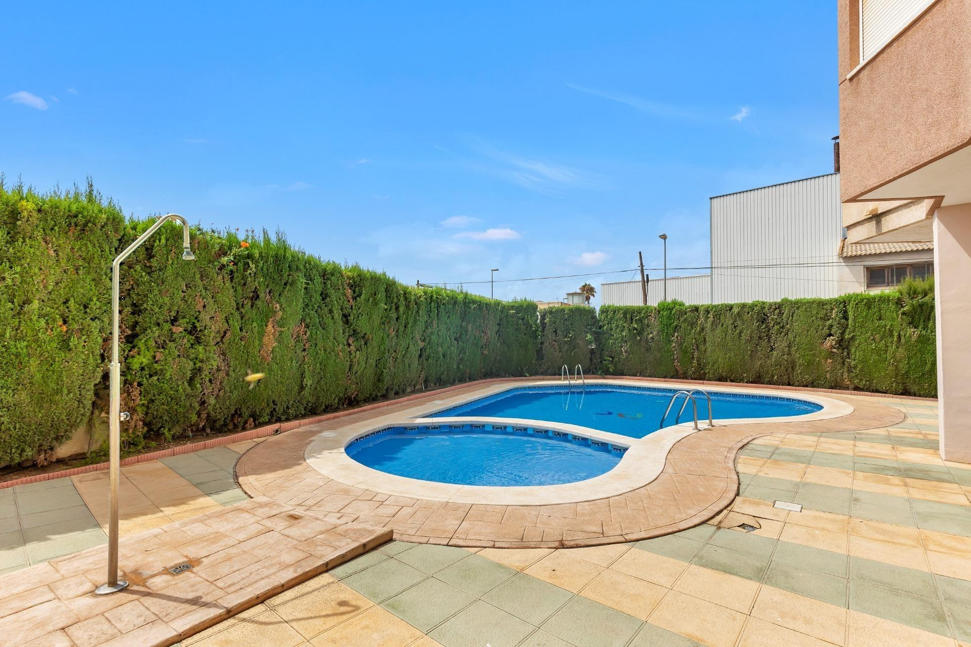 Resale - Apartment / flat - Torrevieja - Playa de los locos