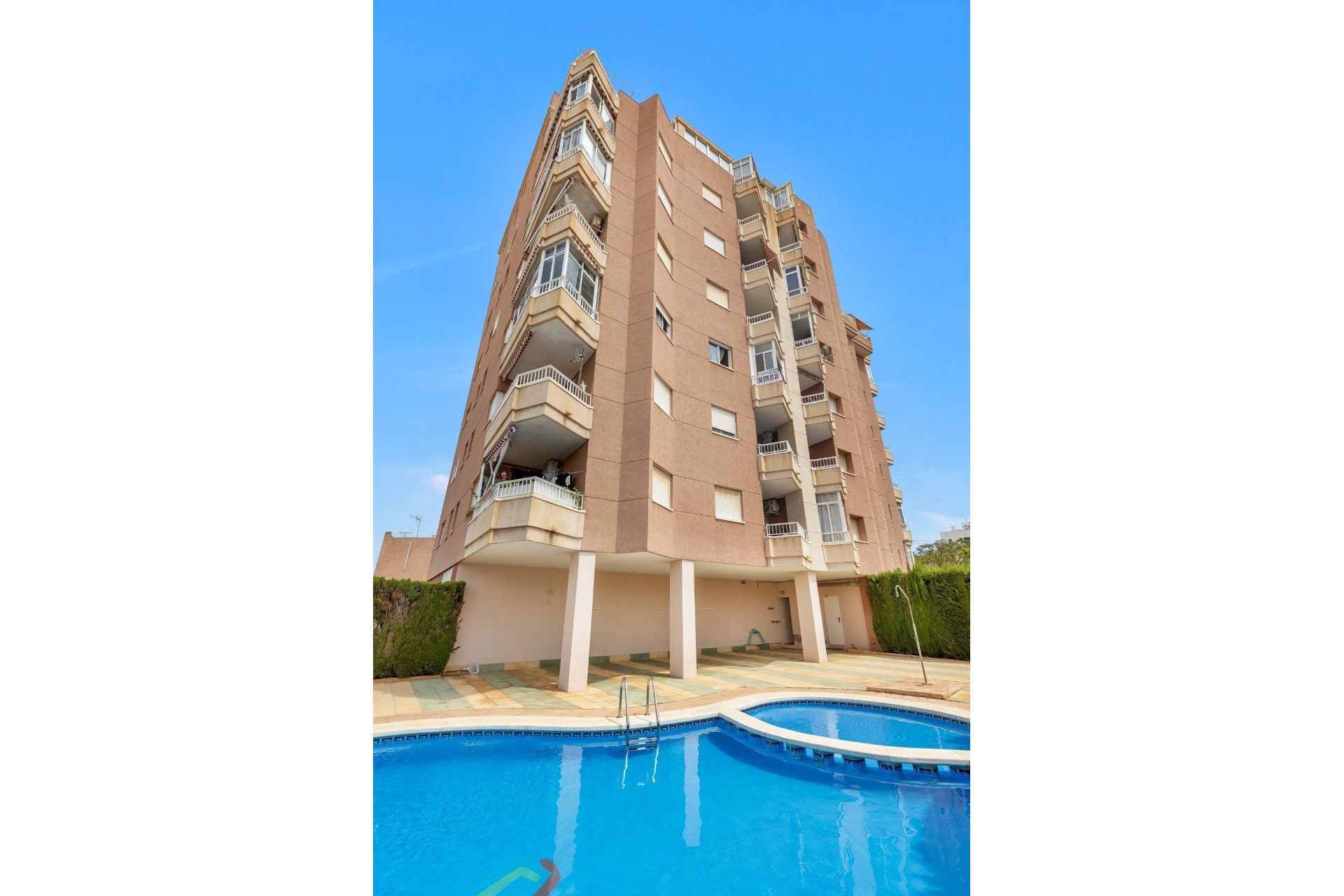 Resale - Apartment / flat - Torrevieja - Playa de los locos