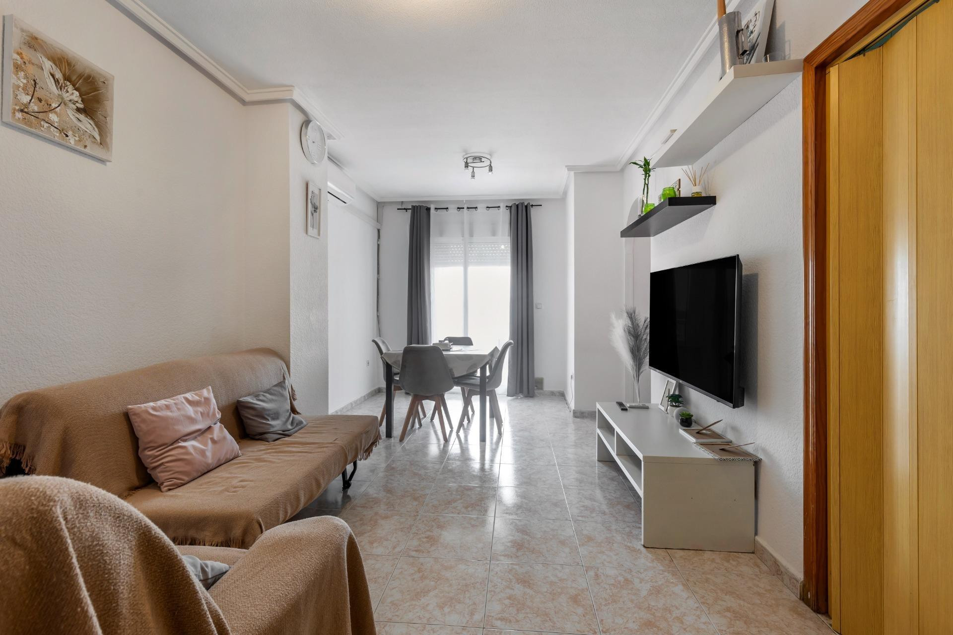 Resale - Apartment / flat - Torrevieja - Playa de los locos