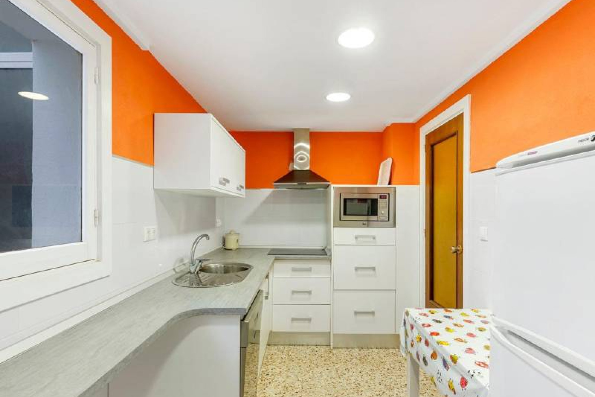 Resale - Apartment / flat - Torrevieja - Playa de los Locos