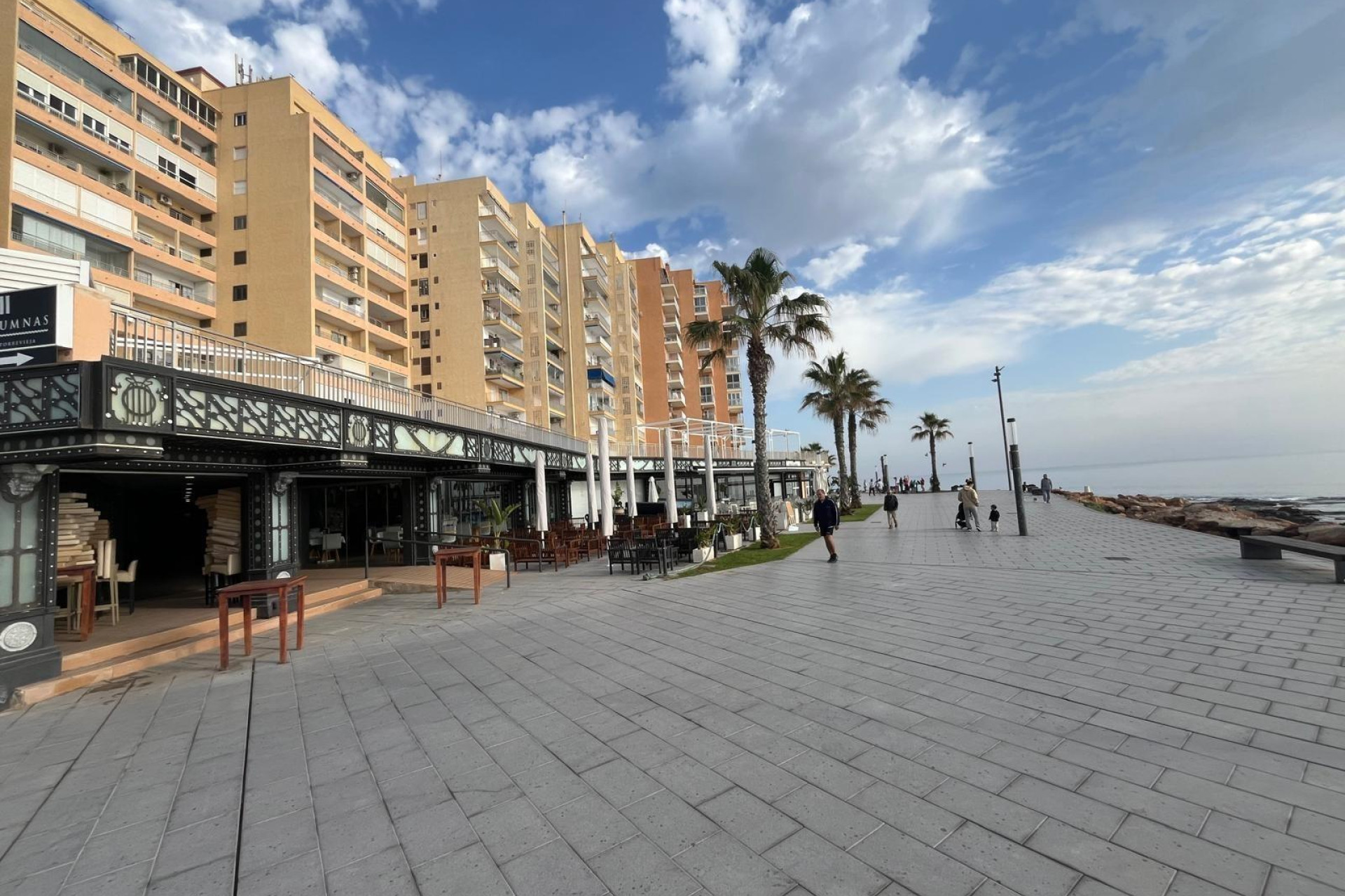 Resale - Apartment / flat - Torrevieja - Playa del cura