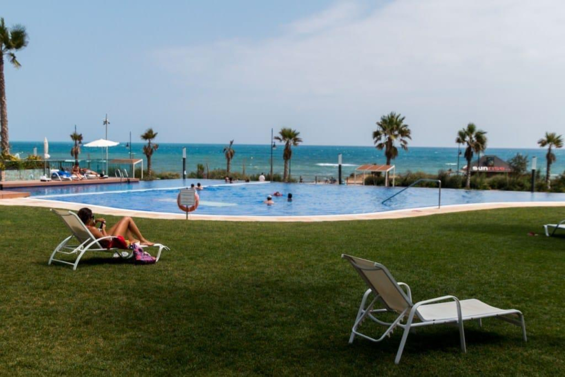 Resale - Apartment / flat - Torrevieja - Punta prima