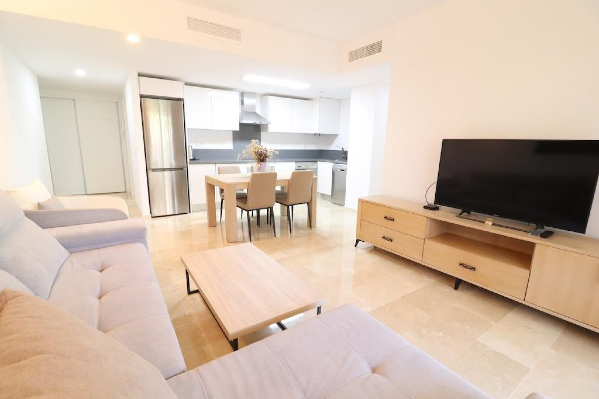 Resale - Apartment / flat - Torrevieja - Punta prima