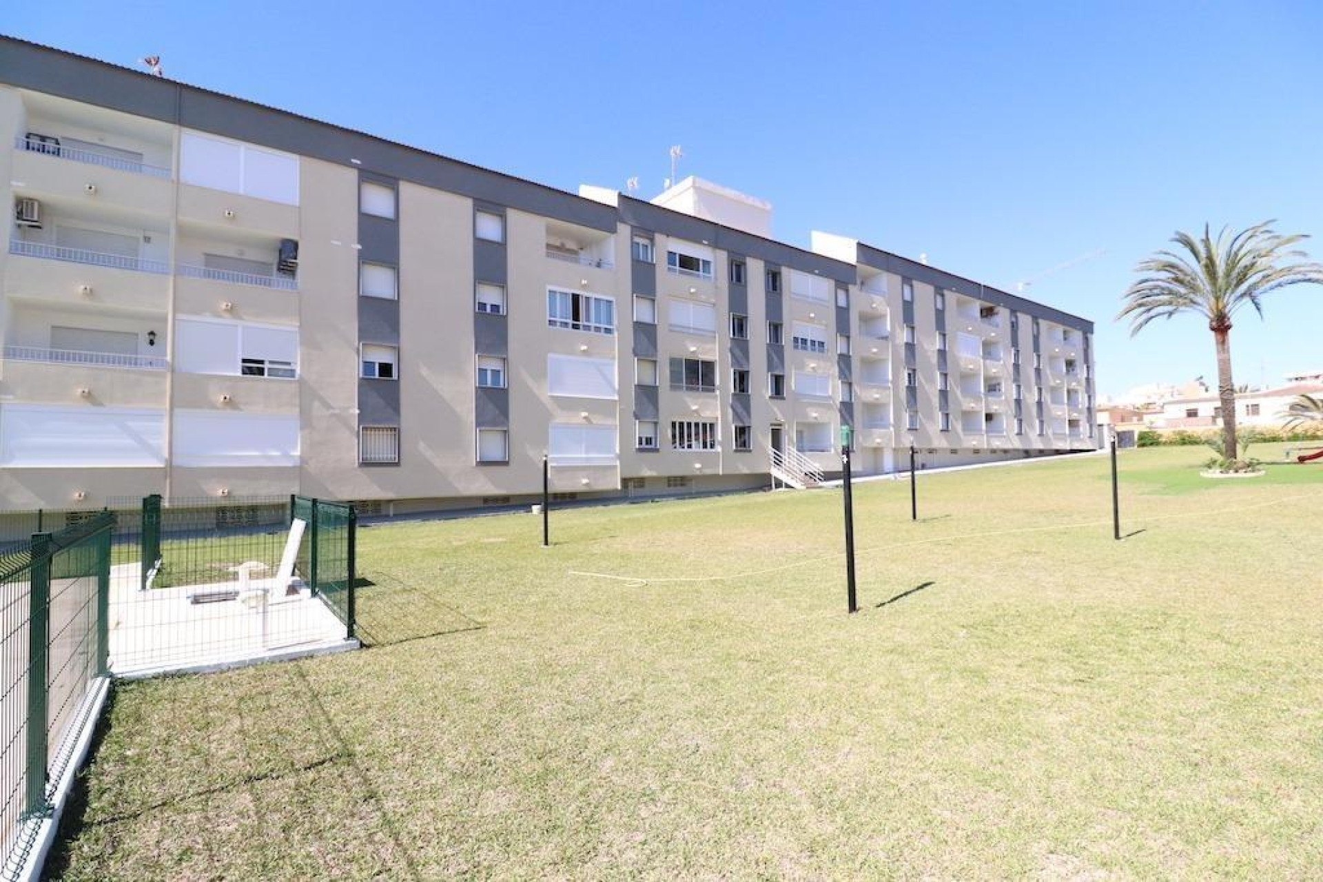 Resale - Apartment / flat - Torrevieja - Punta prima