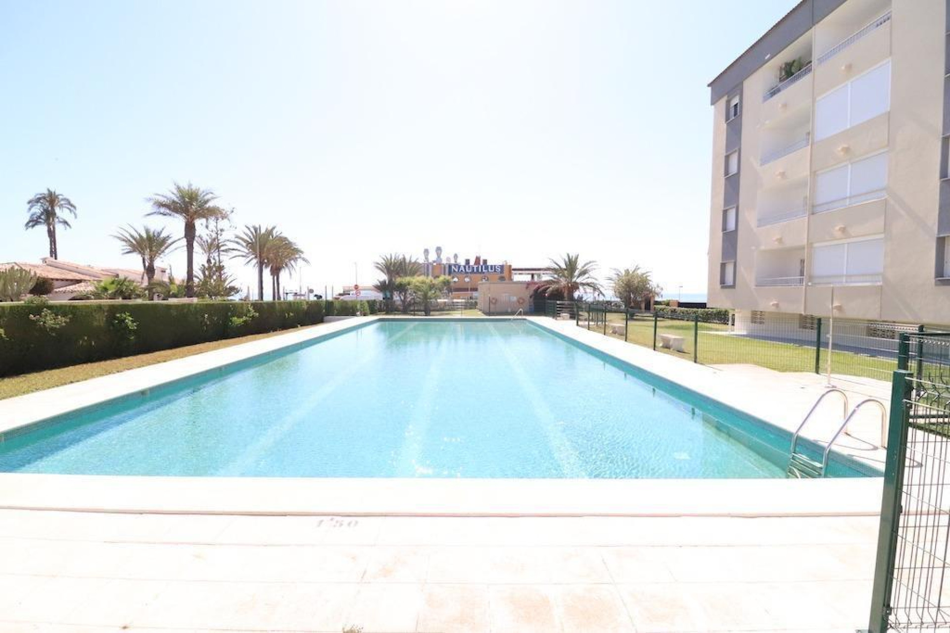 Resale - Apartment / flat - Torrevieja - Punta prima