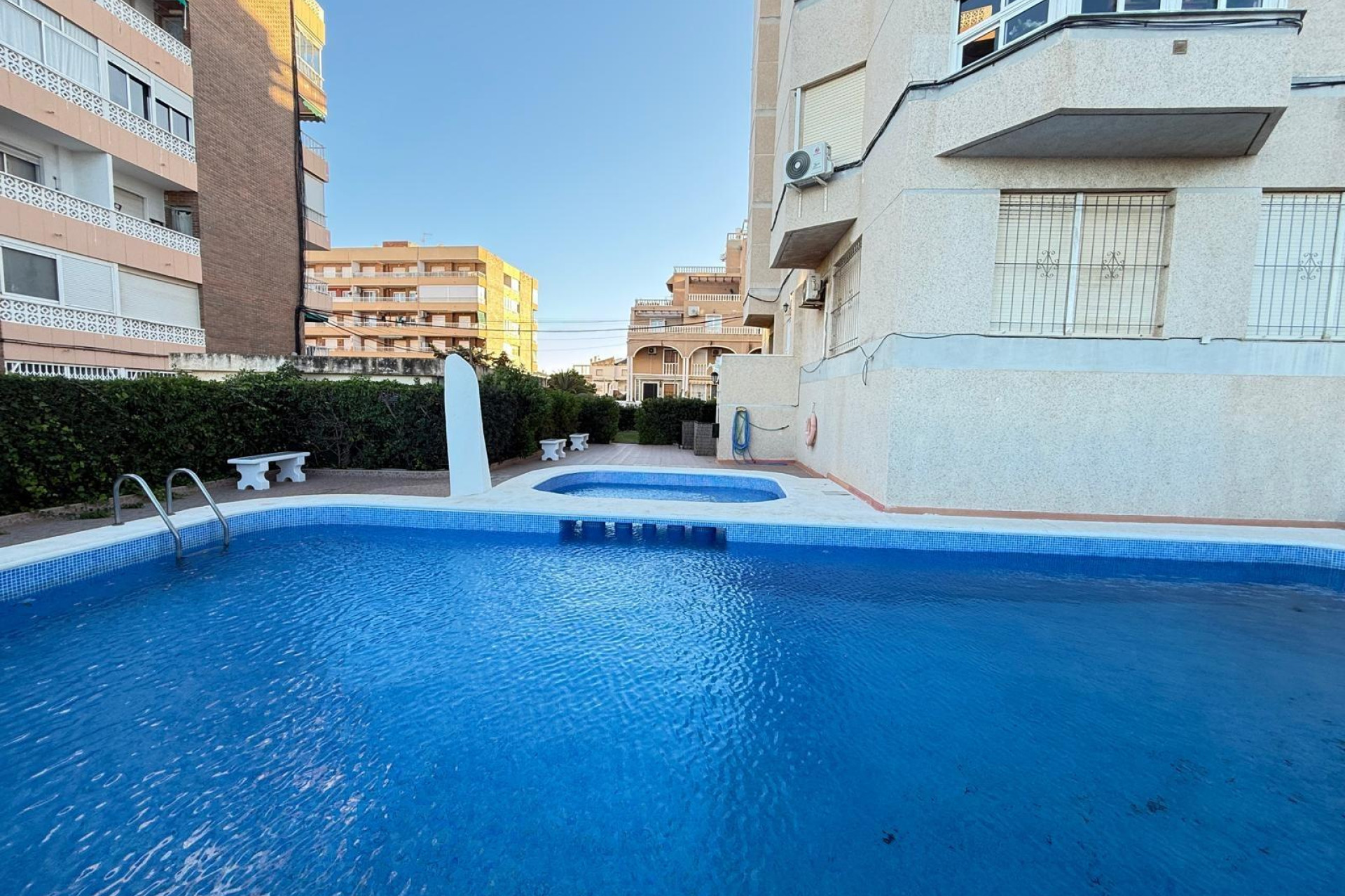 Resale - Apartment / flat - Torrevieja - Punta prima